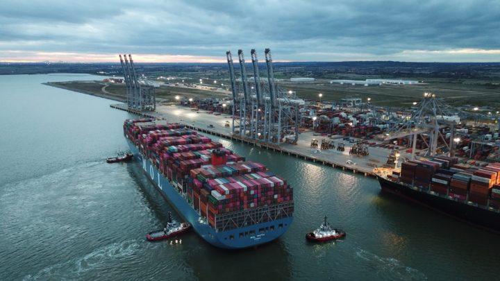 DP World reports record cargo volume and invests £340m in national infrastructure 